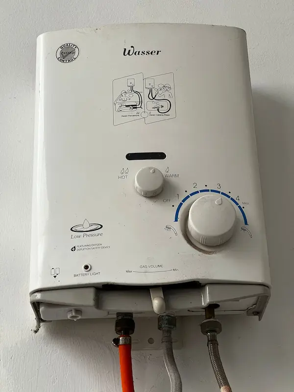 Jasa servis water heater profesional di Surabaya dan Sidoarjo
