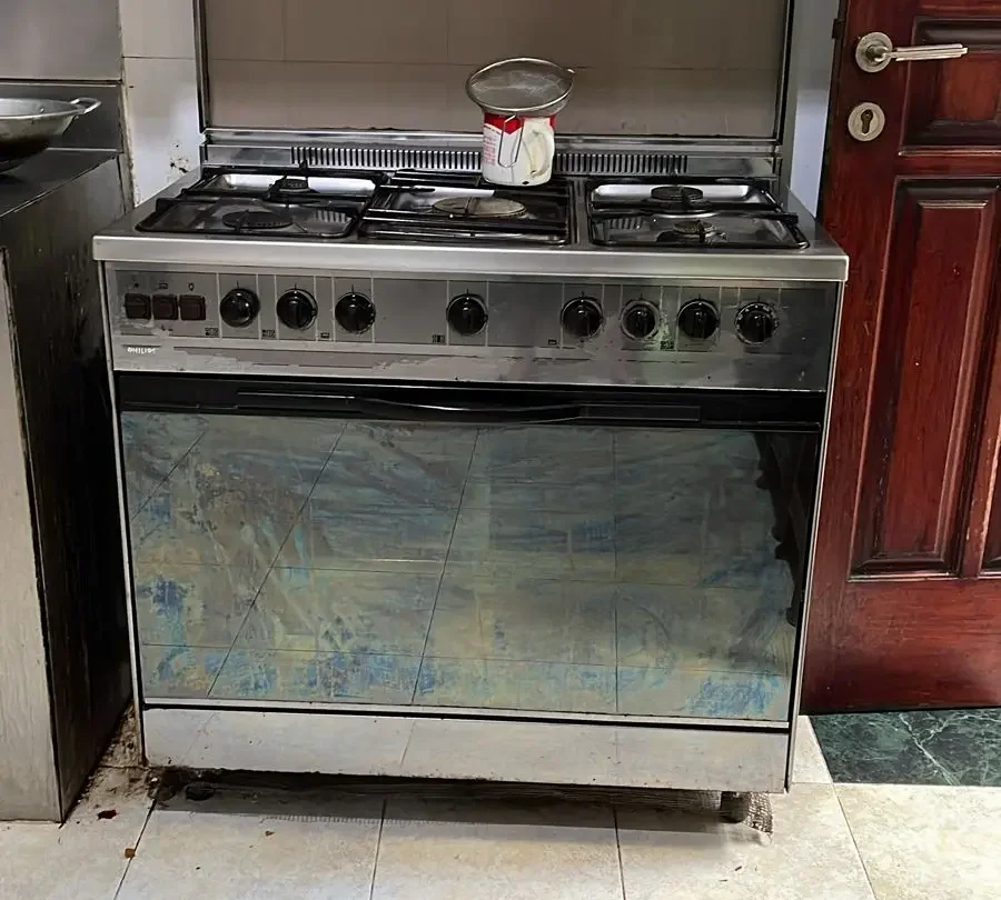 Perbaikan oven listrik oleh teknisi Easy Service Surabaya